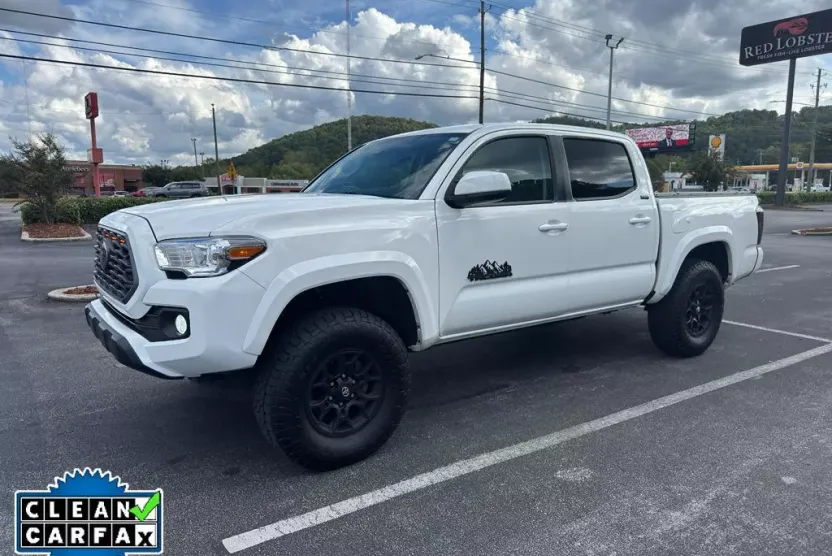 2021 Toyota Tacoma SR5 V6 photo 1