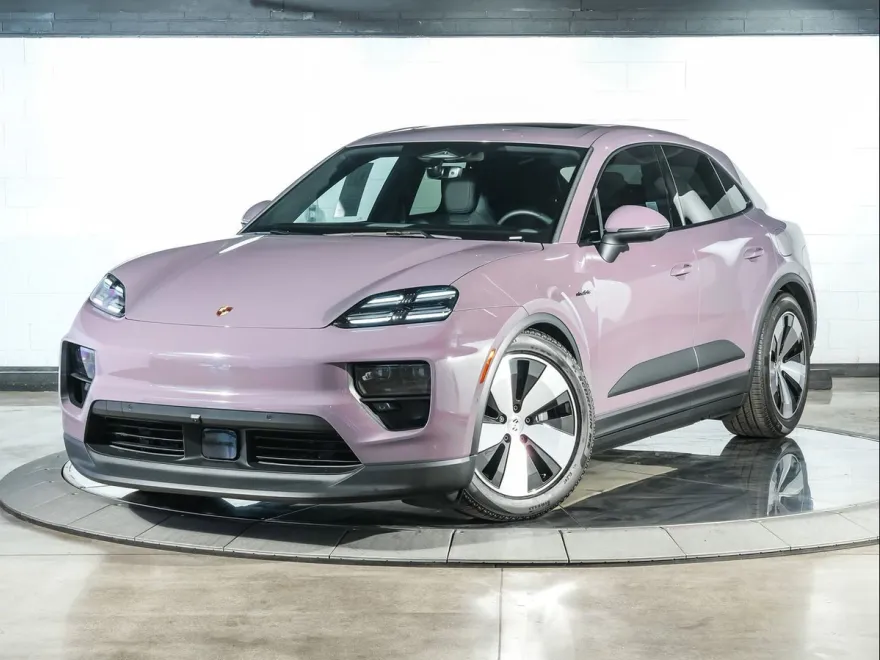 2025 Porsche Cayenne photo 1