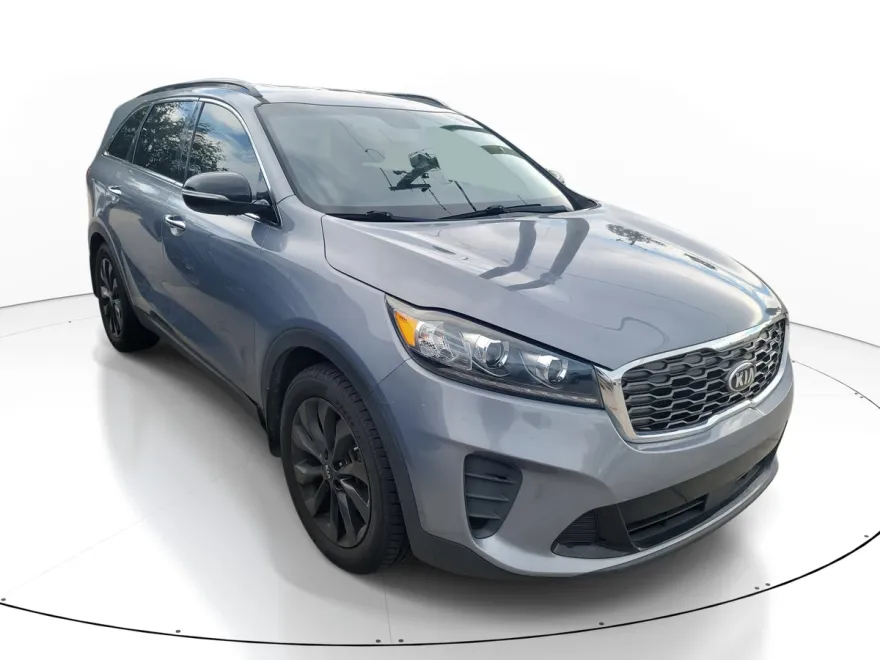 2020 Kia Sorento S V6 photo 1
