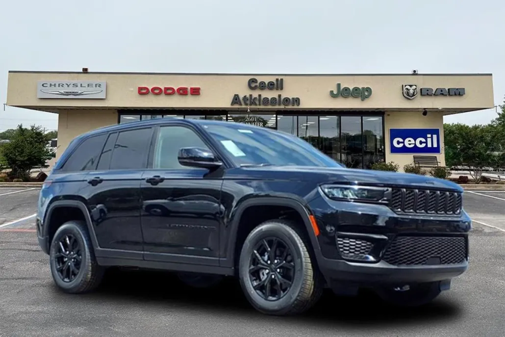 2025 Jeep Grand Cherokee Altitude photo 1