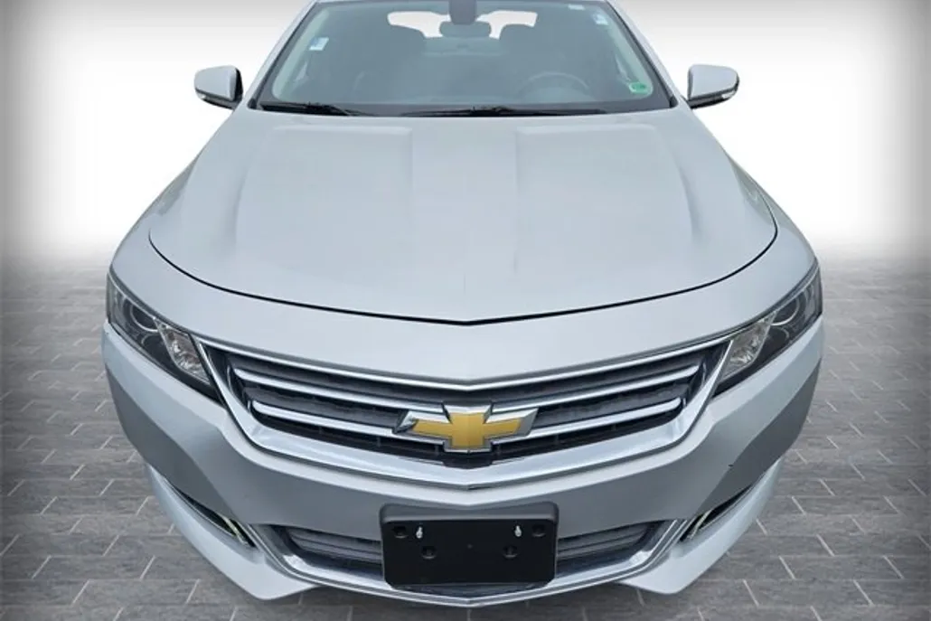 2019 Chevrolet Impala 1LT photo 1