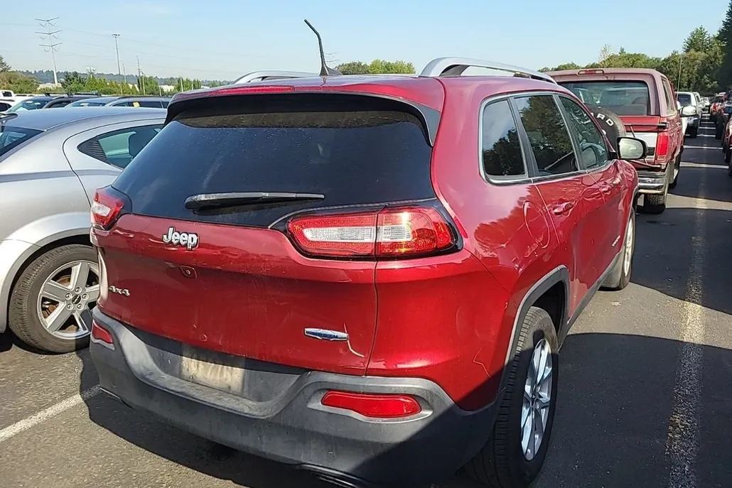 2017 Jeep Cherokee Latitude photo 1