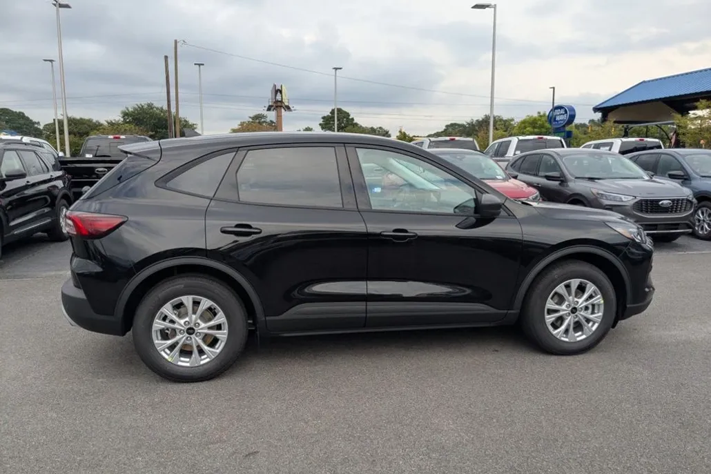 2025 Ford Escape Active photo 1