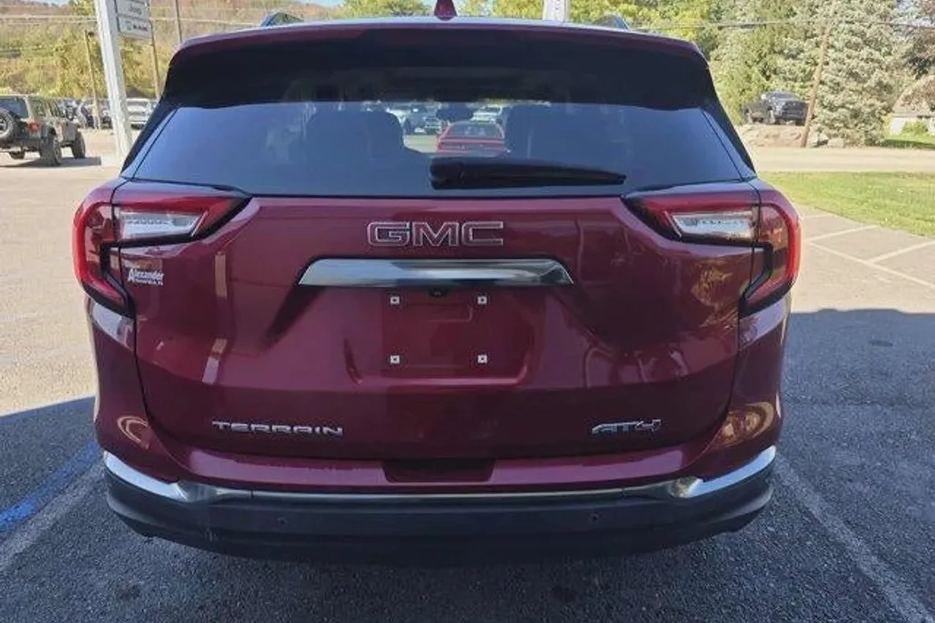 2024 Gmc Terrain AT4 photo 1