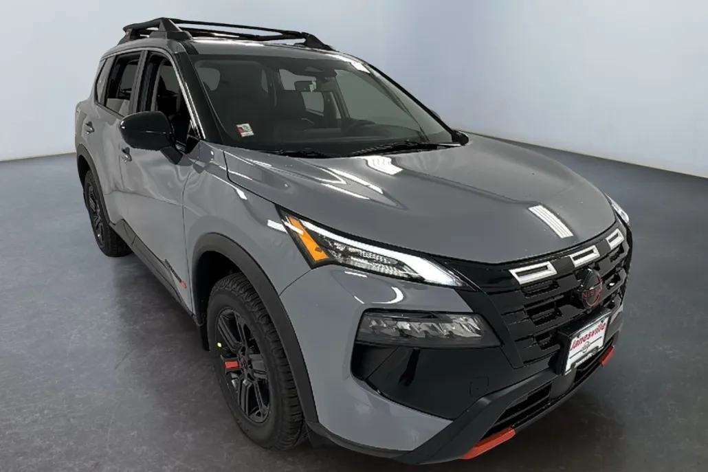 2026 Nissan Rogue SV photo 1
