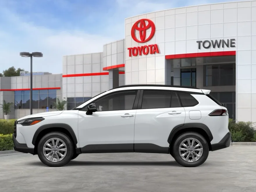2026 Toyota Corolla Cross LE photo 1