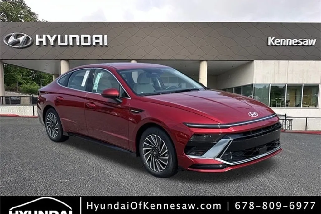 2025 Hyundai Sonata Hybrid SEL photo 1