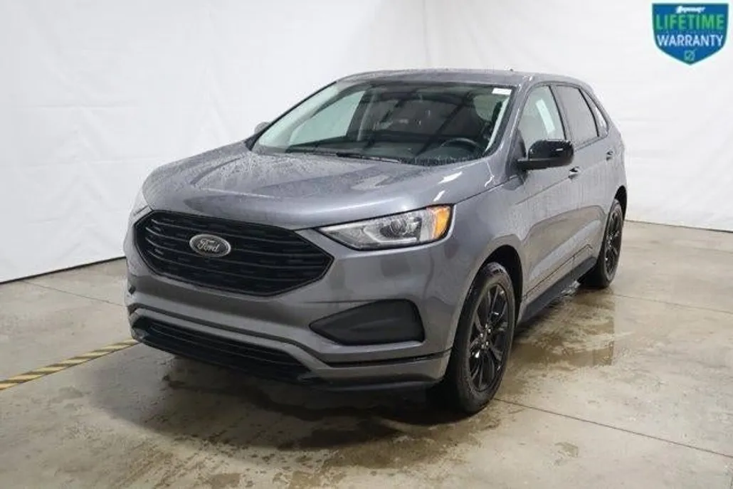 2024 Ford Edge SE photo 1