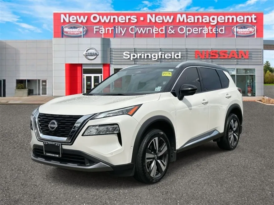 2023 Nissan Rogue SL photo 1