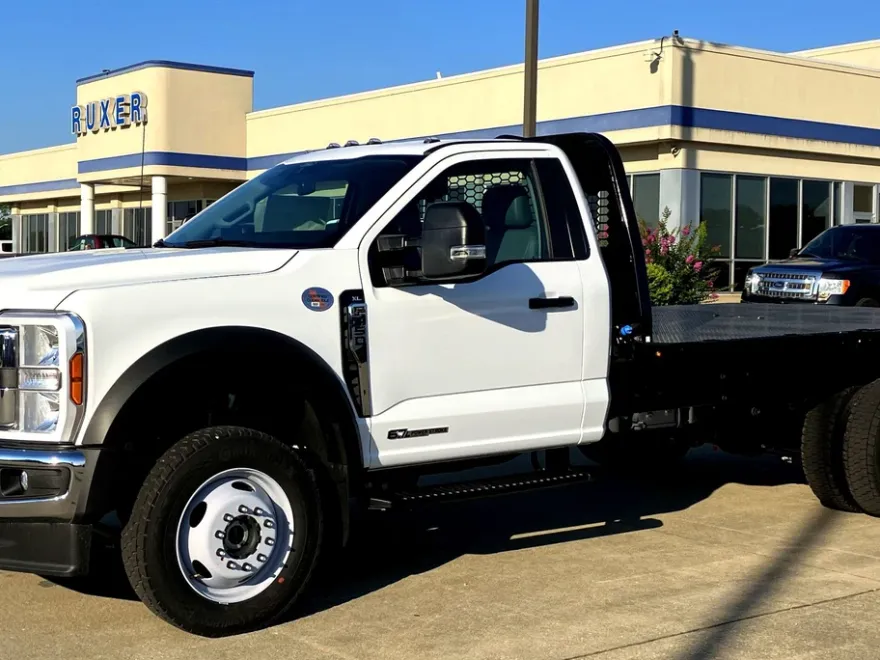2024 Ford F-450 XL photo 1