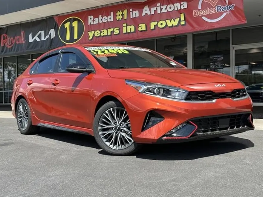 2024 Kia Forte GT-Line photo 1
