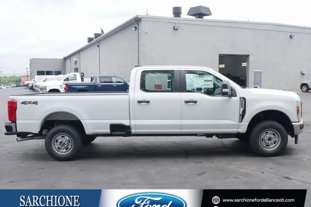 2025 Ford F-250 photo 1