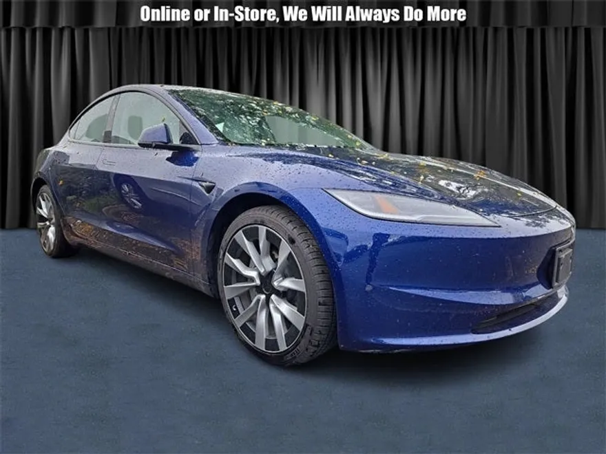 2024 Tesla Model 3 photo 1