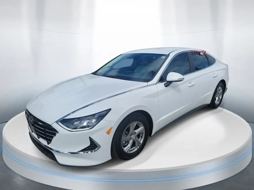 2023 Hyundai Sonata SE photo 1