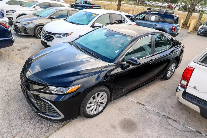 2024 Toyota Camry LE photo 1