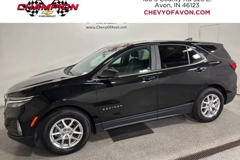 2022 Chevrolet Equinox LT photo 1