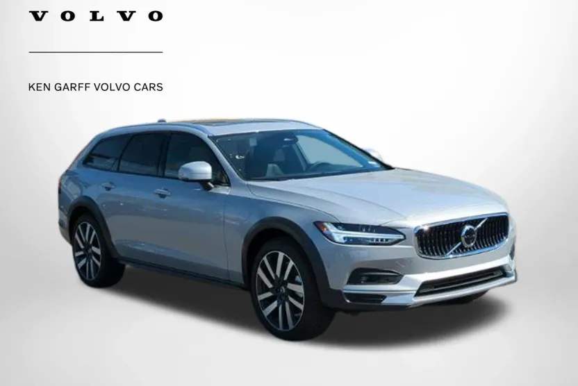 2025 Volvo V90 Cross Country photo 1