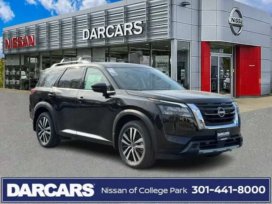 2025 Nissan Pathfinder Platinum photo 1