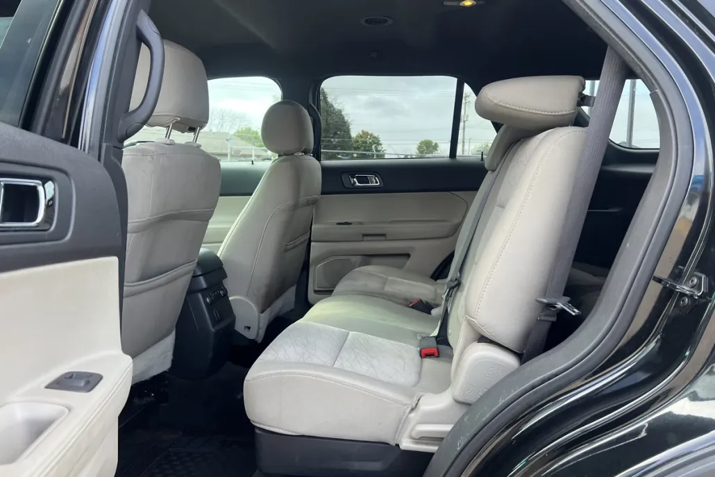2015 Ford Explorer Base photo 1