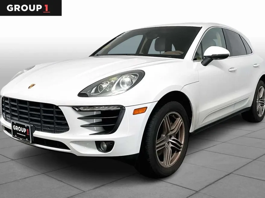 2015 Porsche Macan S photo 1