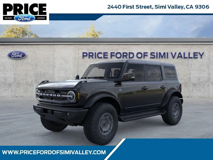 2025 Ford Bronco Outer Banks photo 1