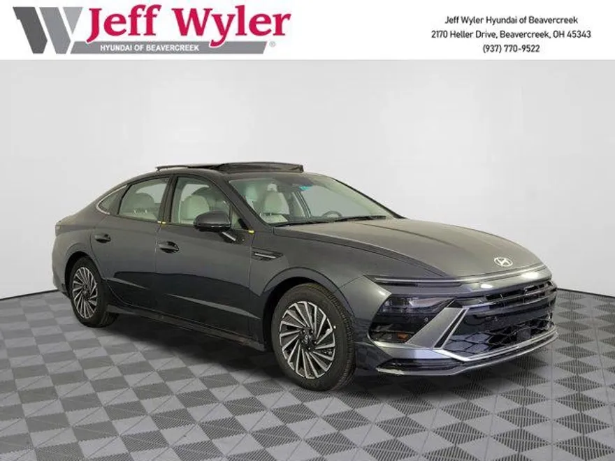 2025 Hyundai Sonata Hybrid Limited photo 1