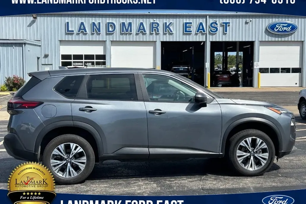 2023 Nissan Rogue AWD SV photo 1