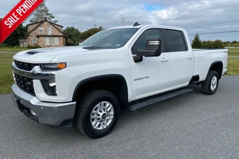 2021 Chevrolet Silverado 2500HD LT photo 1