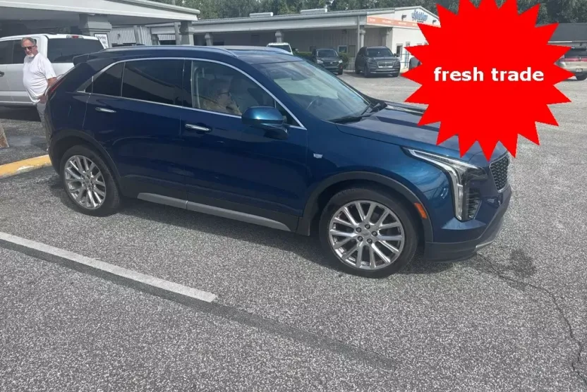 2019 Cadillac XT4 Premium Luxury photo 1