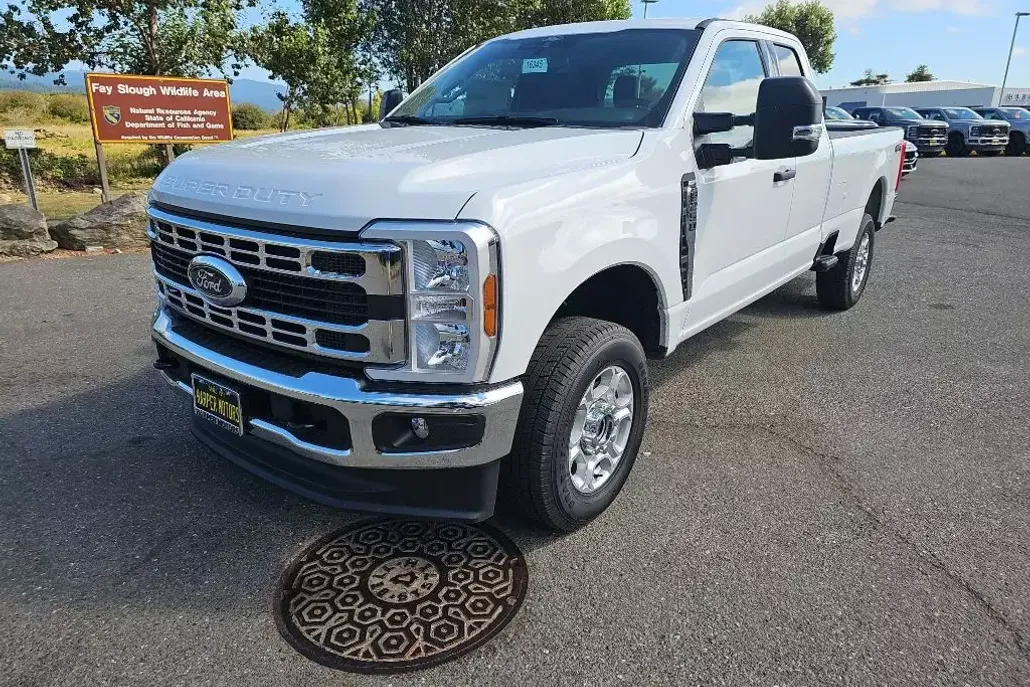 2025 Ford F-250 XLT photo 1