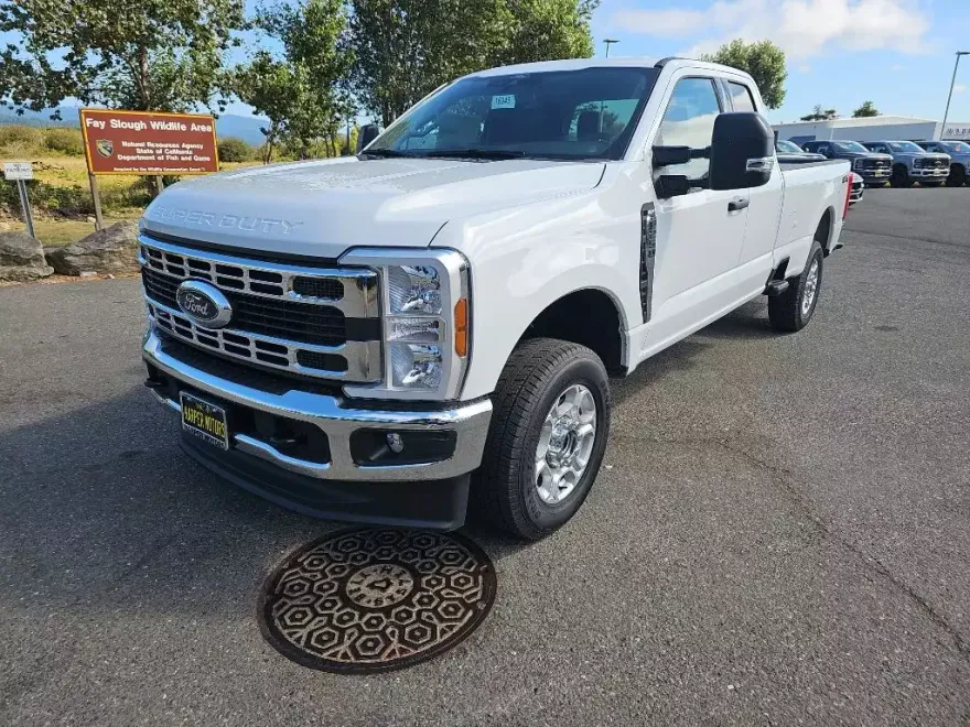 2025 Ford F-250 XLT photo 1
