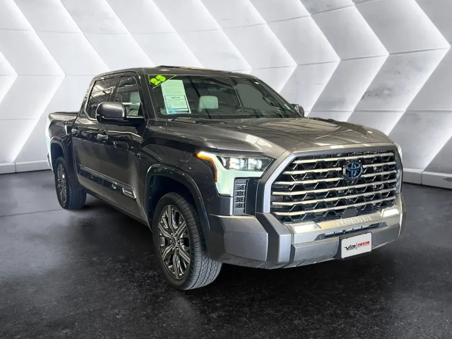 2023 Toyota Tundra CapStone photo 1