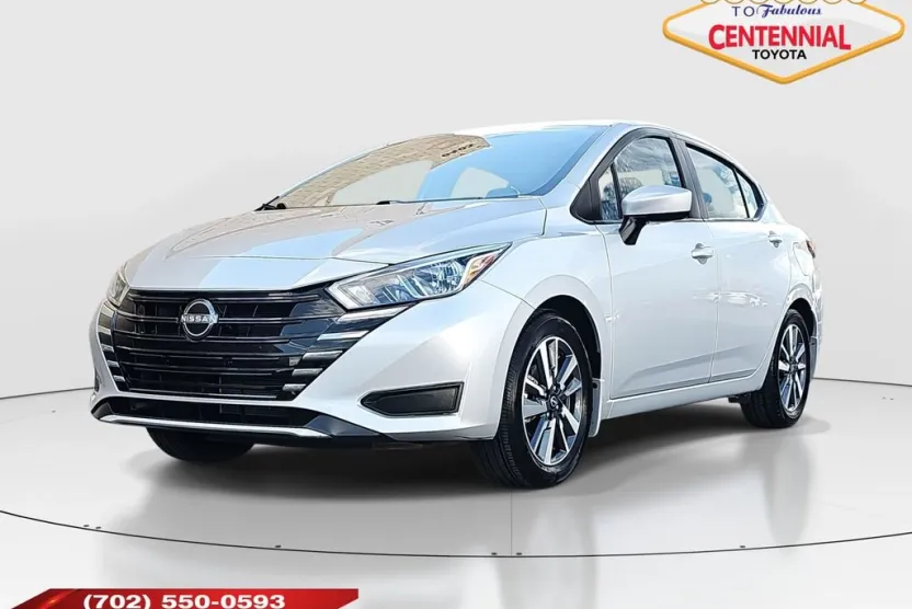 2024 Nissan Versa 1.6 SV photo 1