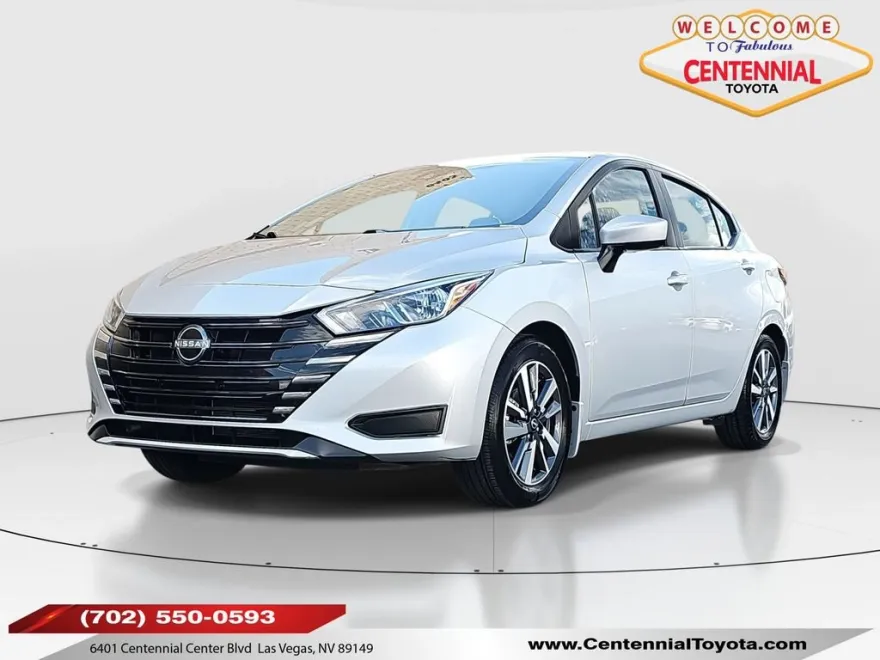 2024 Nissan Versa 1.6 SV photo 1