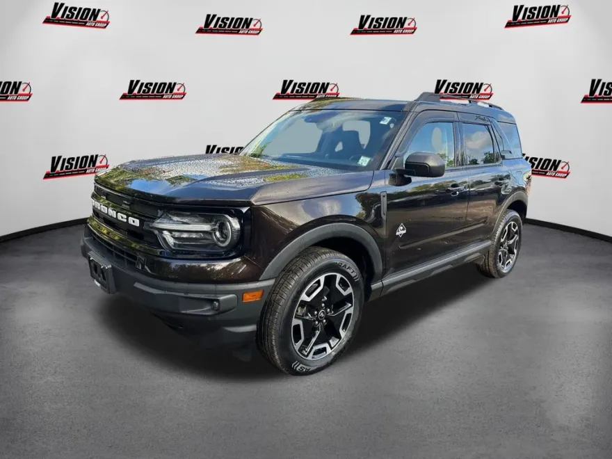 2021 Ford Bronco Sport Outer Banks photo 1