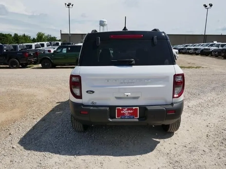 2025 Ford Bronco Sport Outer Banks photo 1