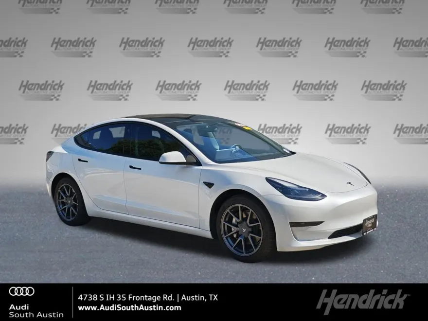 2023 Tesla Model 3 photo 1