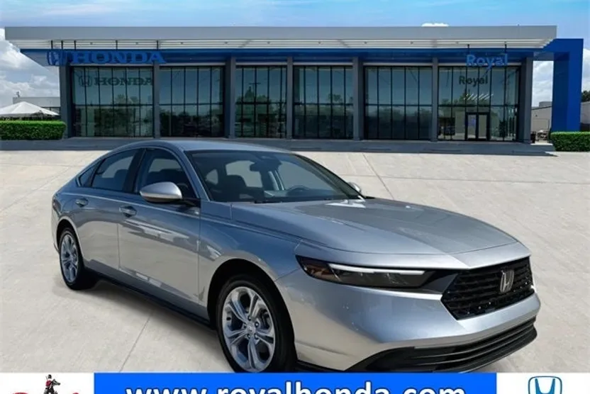 2025 Honda Accord LX photo 1