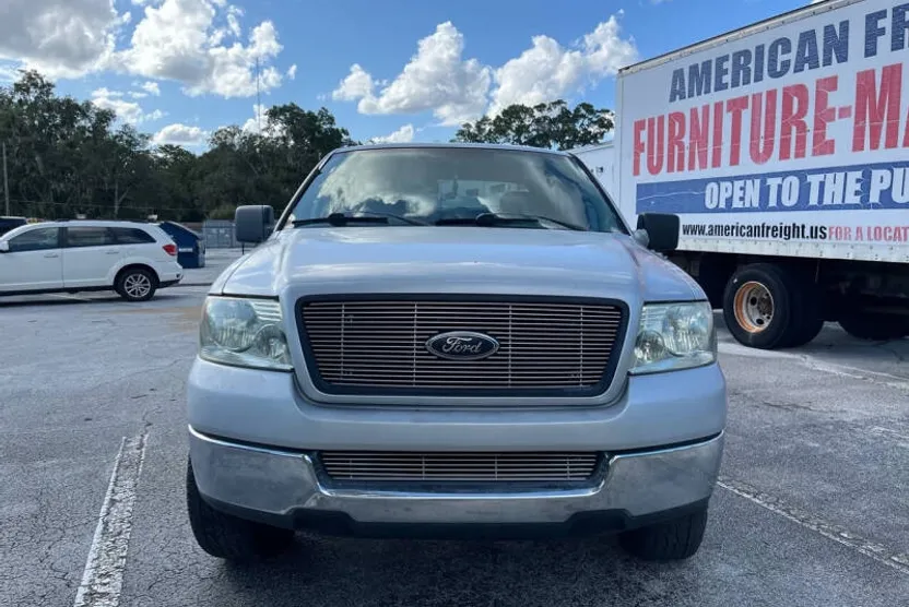2005 Ford F-150 XLT photo 1