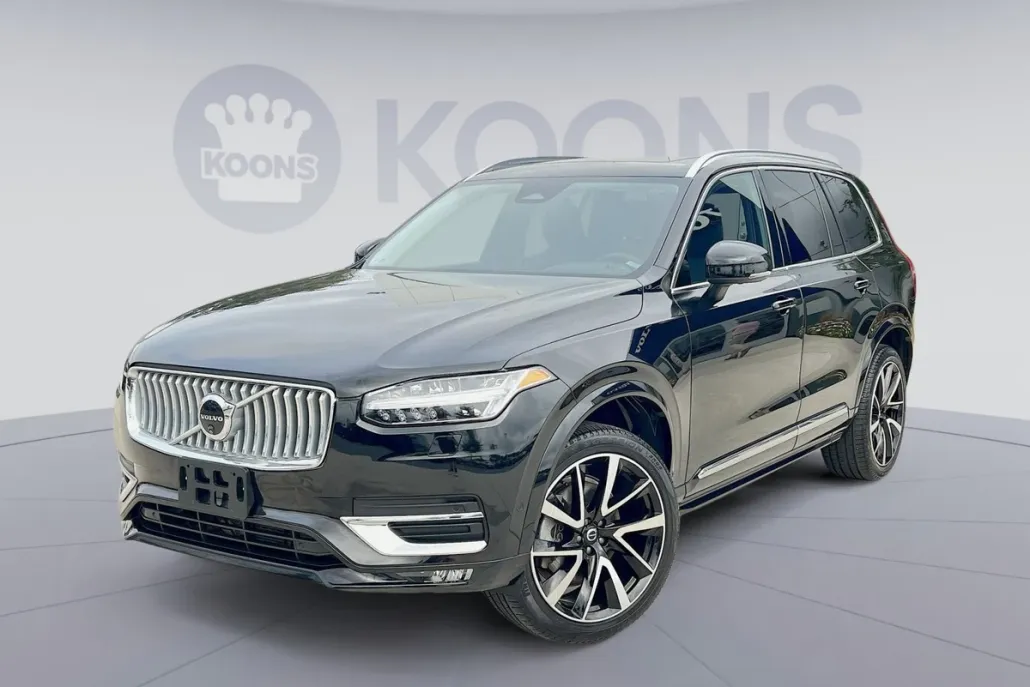 2024 Volvo XC90 Plus photo 1