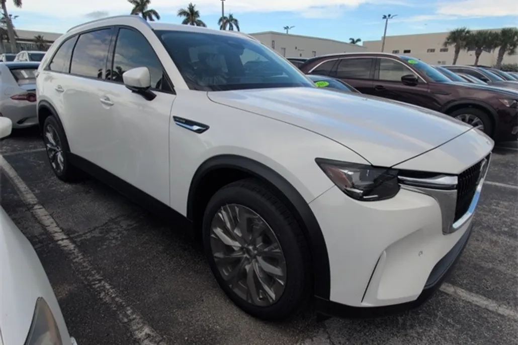 2026 Mazda CX-90 3.3 Turbo Preferred photo 1