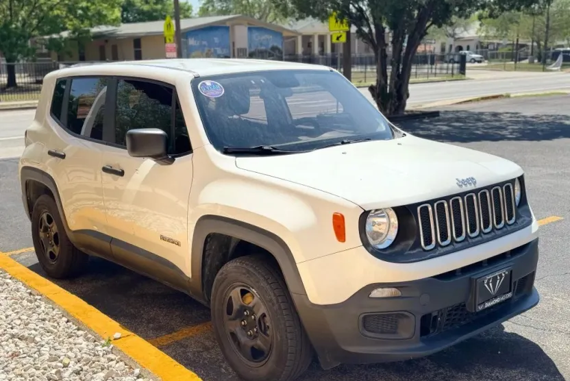 2017 Jeep Renegade Sport photo 1