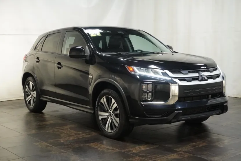 2021 Mitsubishi Outlander Sport ES photo 1