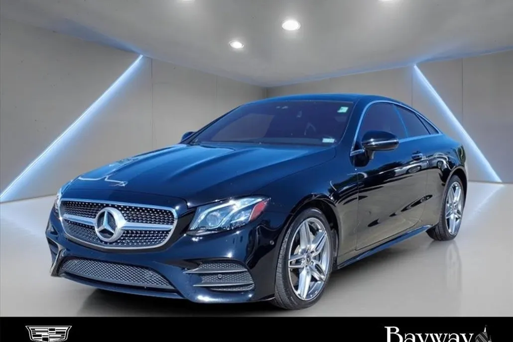 2018 Mercedes Benz E 400 photo 1
