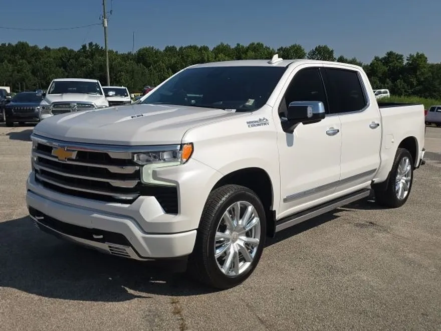 2025 Chevrolet Silverado 1500 High Country photo 1