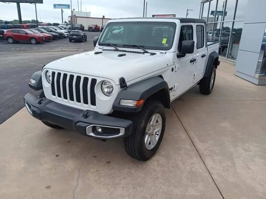 2023 Jeep Gladiator Sport photo 1