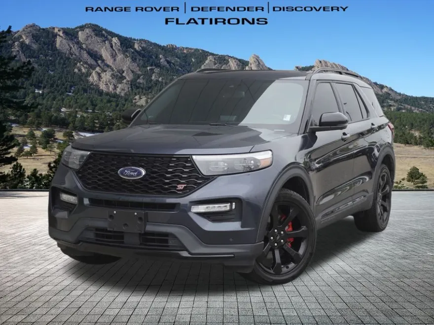 2023 Ford Explorer ST photo 1