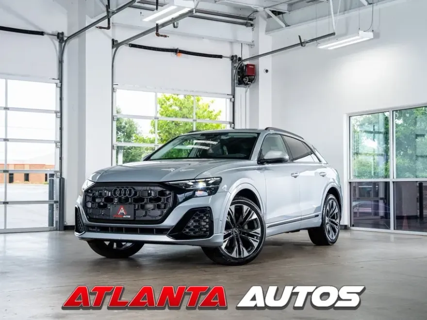 2024 Audi Q8 55 Premium Plus photo 1