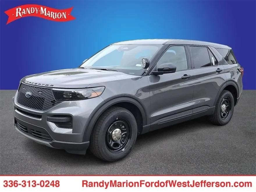 2025 Ford Explorer photo 1