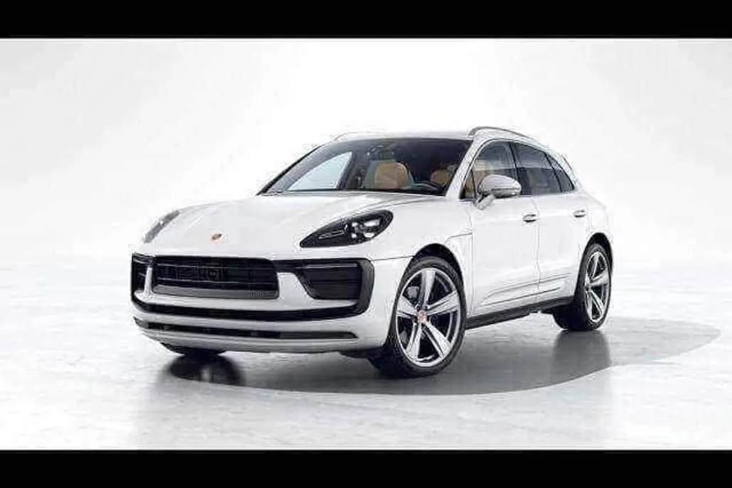 2025 Porsche Macan T photo 1